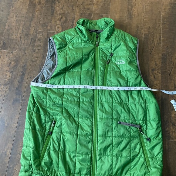 L. L. Bean green zip up vest - Picture 4 of 11